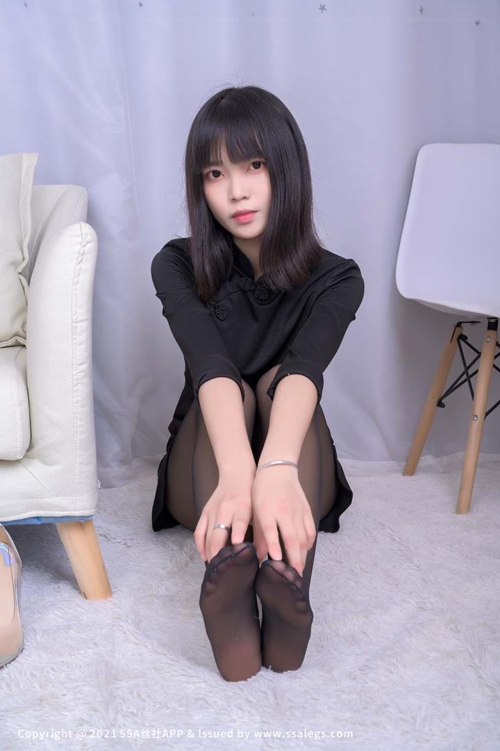 [SSA丝社]超清写真 VOL.727 腿模丹丹的黑丝美足（下）[119P／3.83GB]推荐预览图